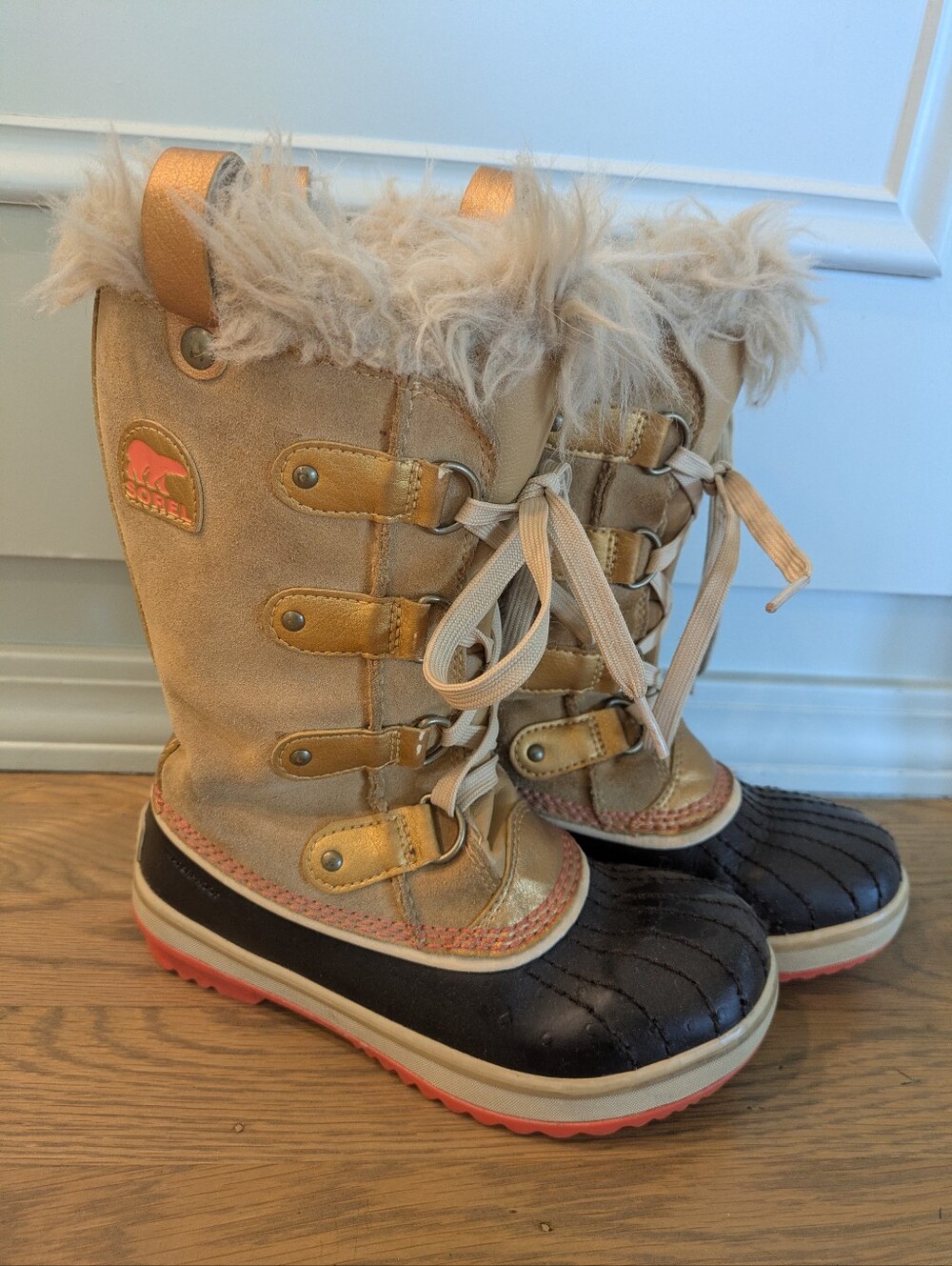 Sorel Youth Joan of Arctic Winter Boots Size 1 - Picture 2 of 9